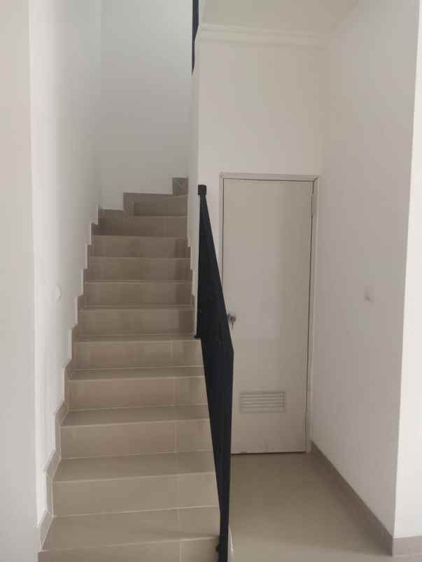 rumah baru dalam cluster di pondok kopi jakarta timur