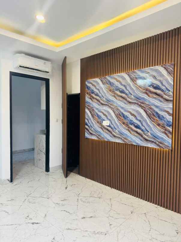 rumah baru gress harga terjangkau pakuwon city