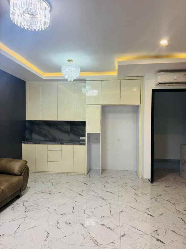 rumah baru gress harga terjangkau pakuwon city