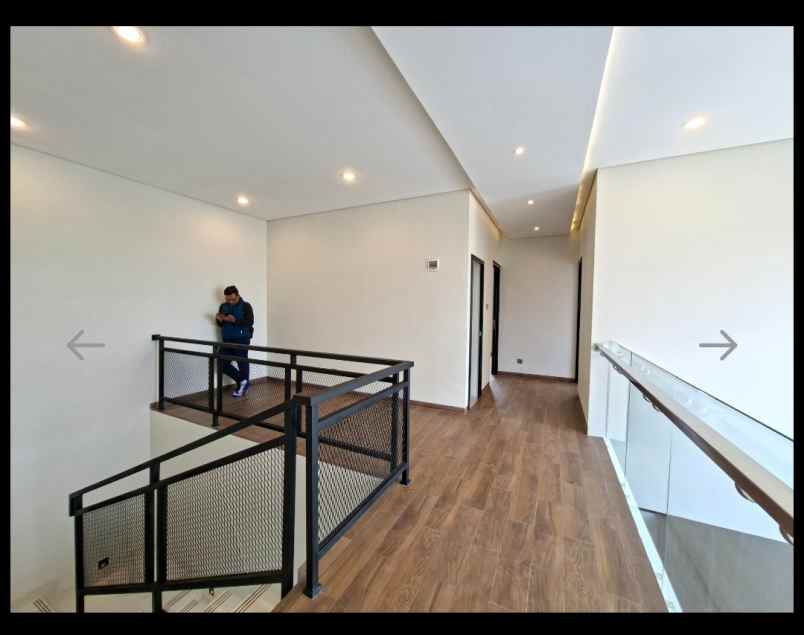 rumah baru mewah luas ready stock di sayap setiabudi