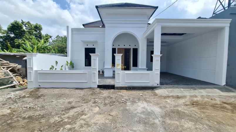 rumah baru siap huni dekat exit tol purwomartani