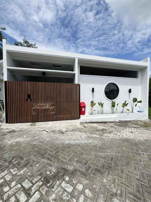 rumah baru siap huni lokasi sukun malang