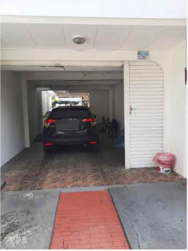 rumah besar area tanah kusir lokasi tenang dekat pim
