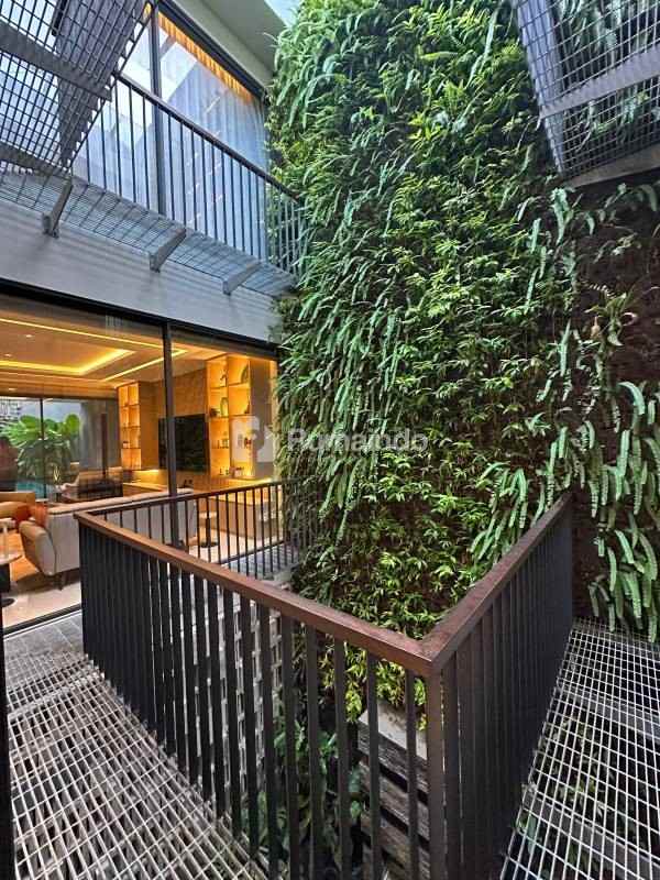 rumah brand new bergaya tropical modern