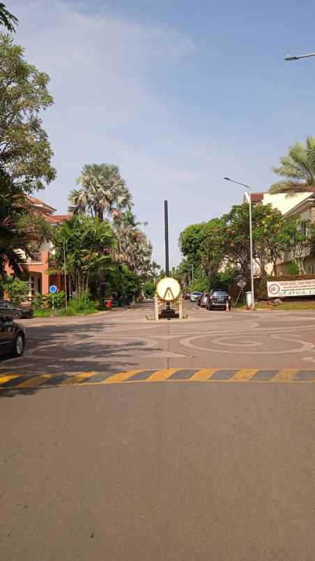 rumah bukit gading mediterania