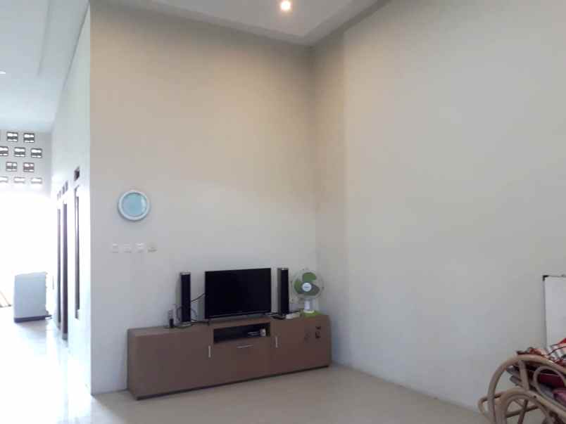 rumah cluster luas 4 kt cisauk tangerang
