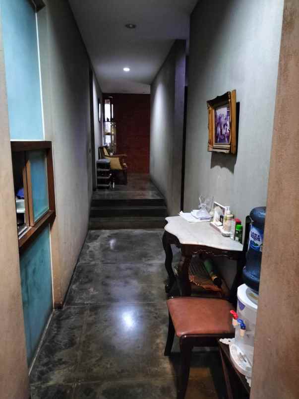 rumah dan kos di jalan setiabudi jakarta selatan