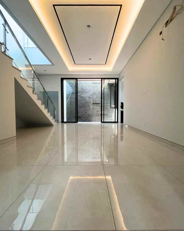 rumah dijual baru citraland woodland surabaya barat