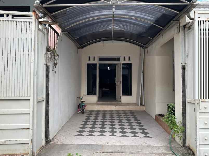 rumah disewakan candi lontar sambikerep surabaya barat