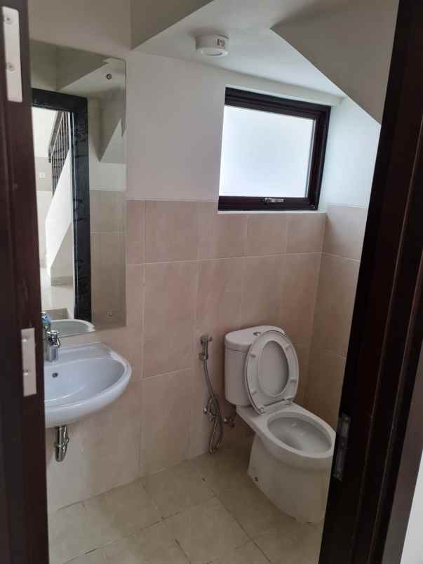 rumah elite di bandung dengan kawasan yang serba ada