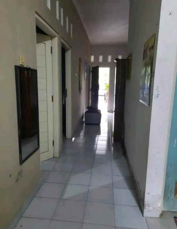 rumah hook luas di sidokarto jl godean km 8 sleman