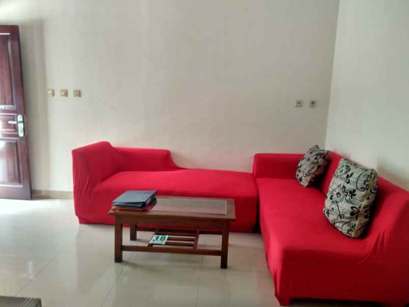 rumah jalan raya patriot