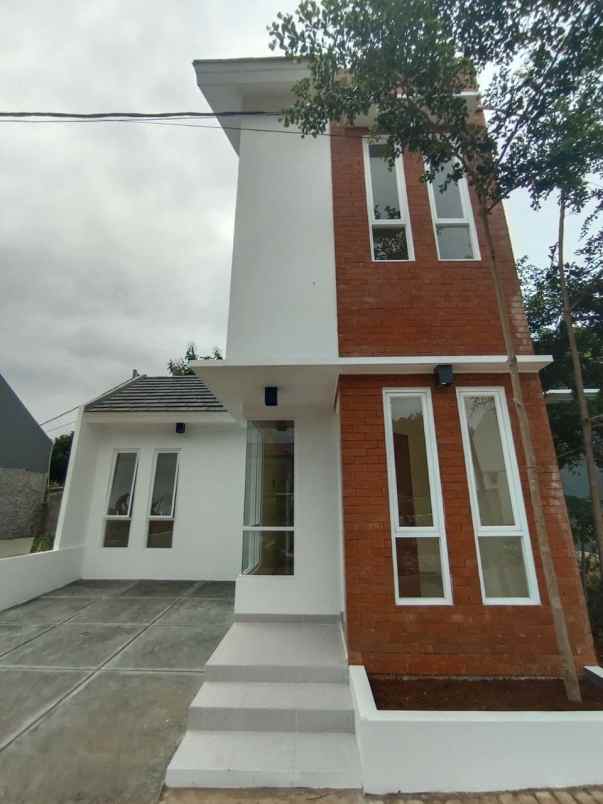 rumah jl pangrango sukahati