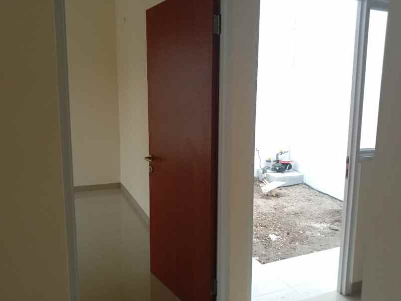 rumah jl pangrango sukahati