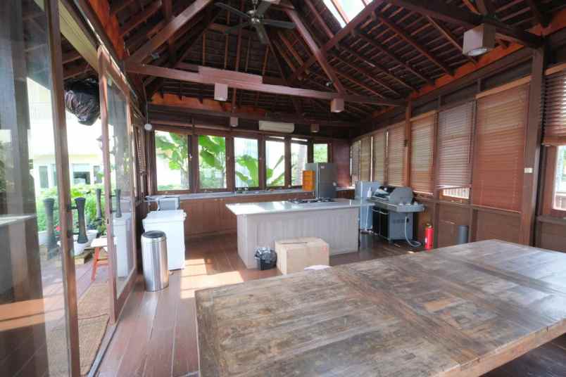 rumah jl pantai mutiara pluit