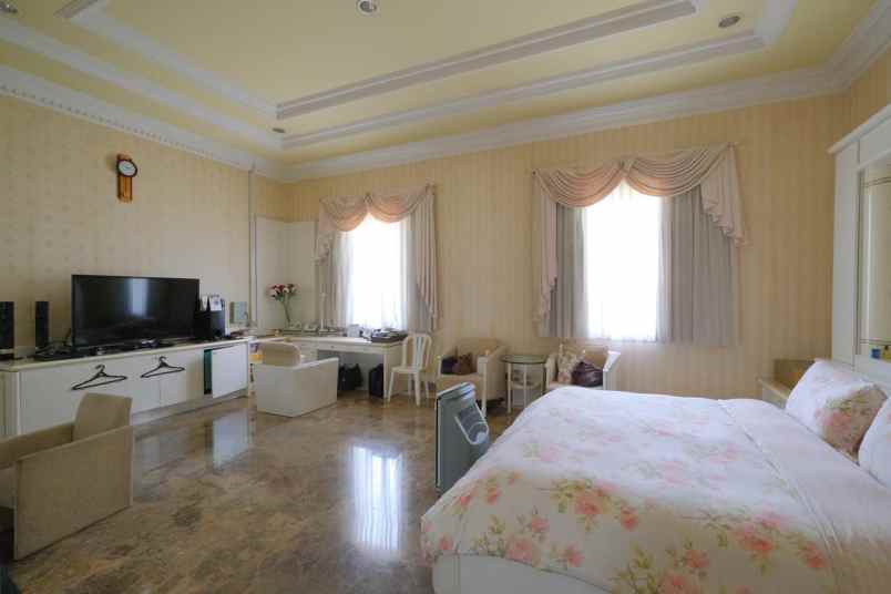 rumah jl pantai mutiara pluit