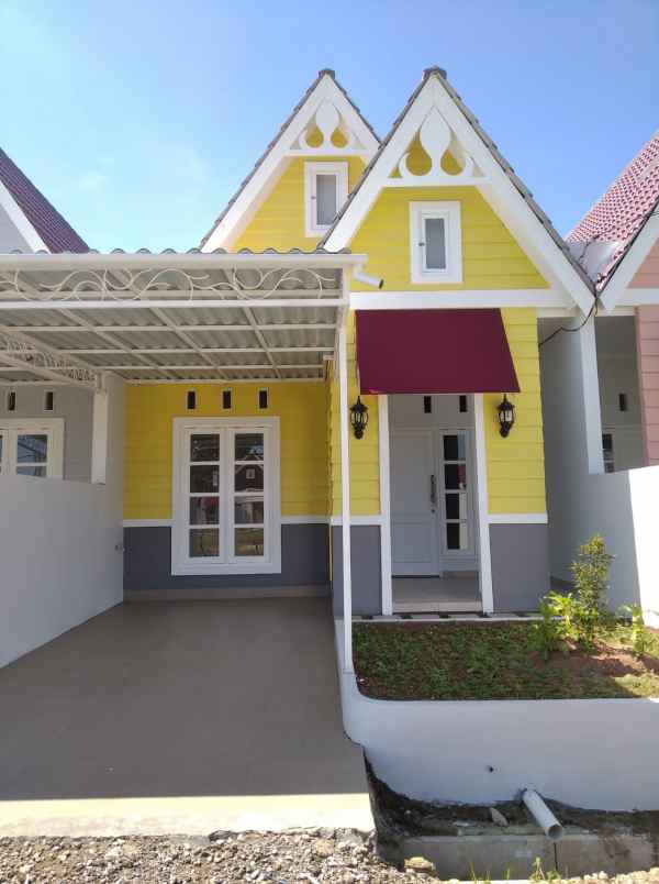 rumah jl perum griya pesona