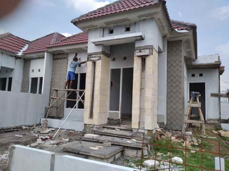 rumah jl perum griya pesona