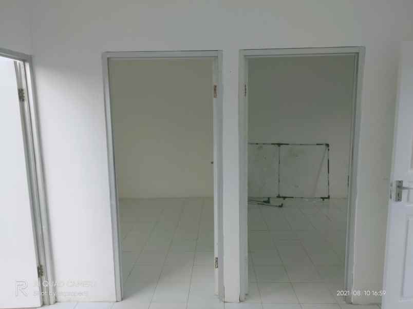 rumah jln raya alternatif