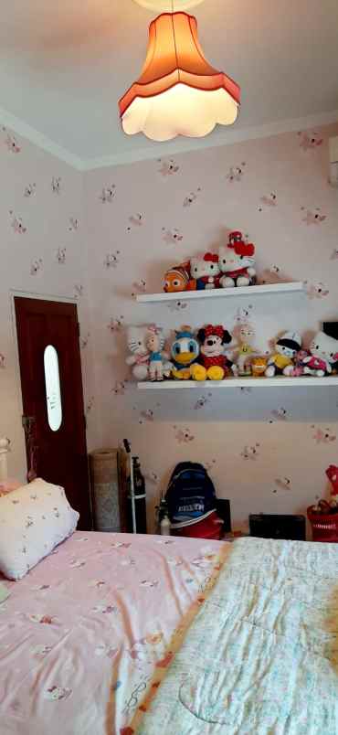 rumah jln raya kesehatan sektor