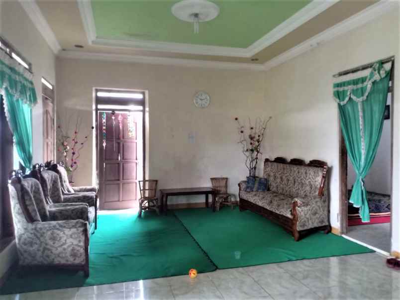 rumah karangpandan karanganyar