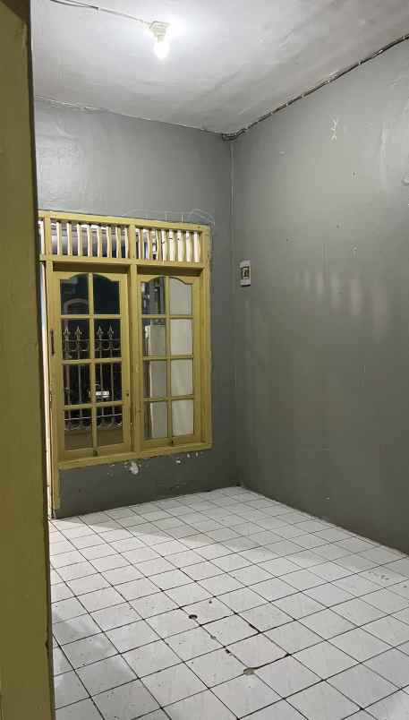 rumah keluarga minimalis di jakarta barat