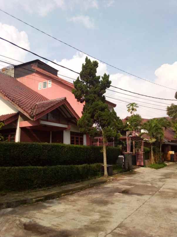 rumah komp cipta graha gunung batu hook halaman luas