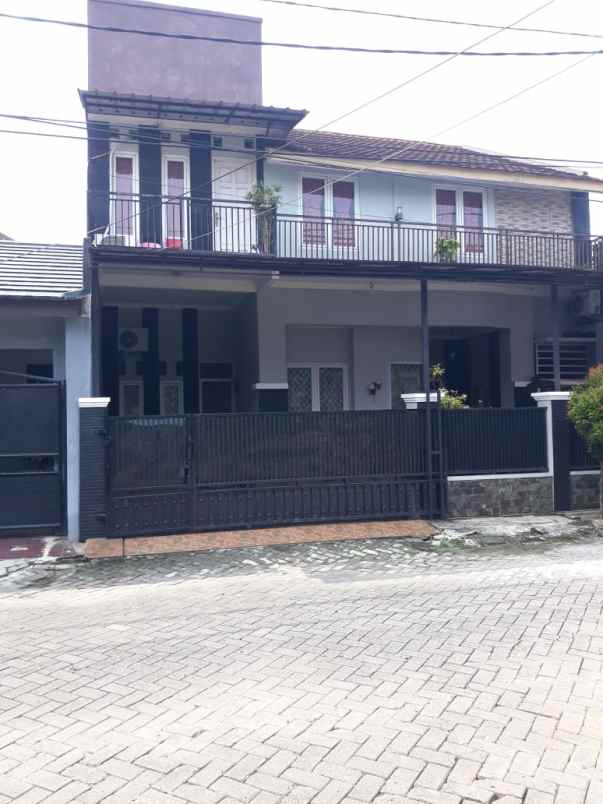 rumah komplek bukit nusa indah