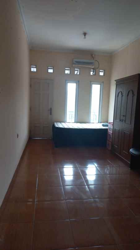 rumah komplek bukit nusa indah