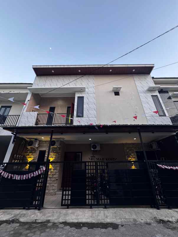 rumah kost aktif mahasiswi surabaya timur