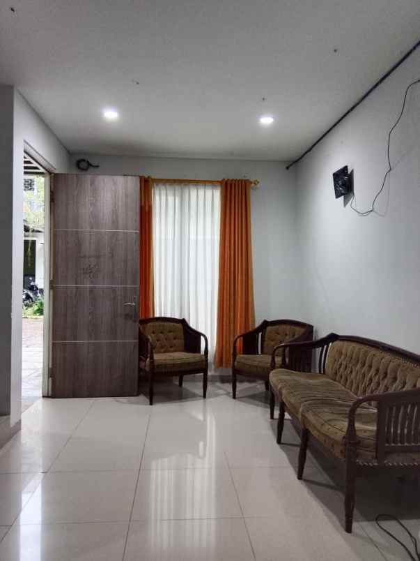 rumah kota bandung andir dekat cicendo tamansari itb