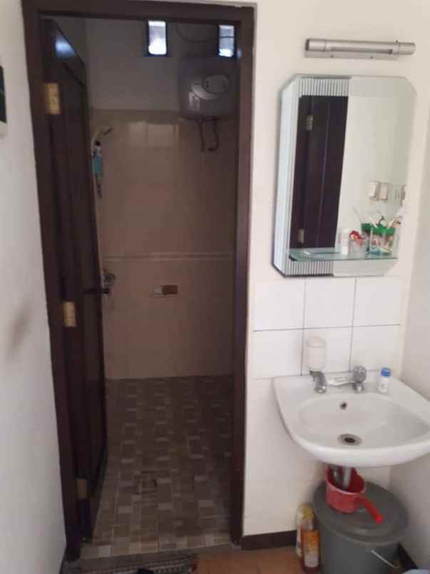 rumah kota baru parahyangan