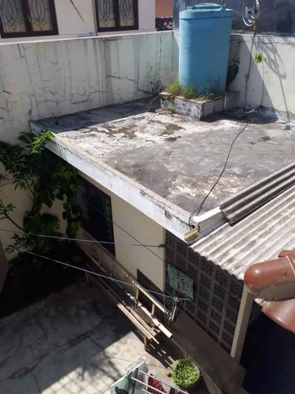 rumah kota baru parahyangan