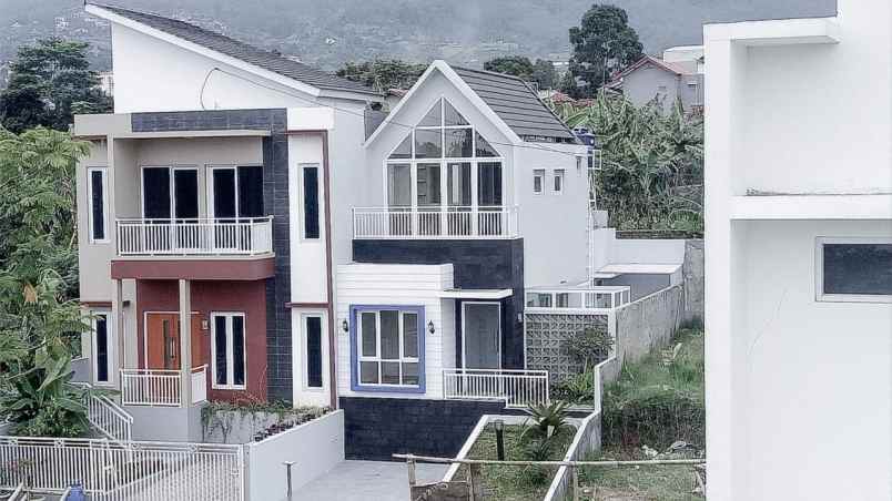 rumah lembang bandung