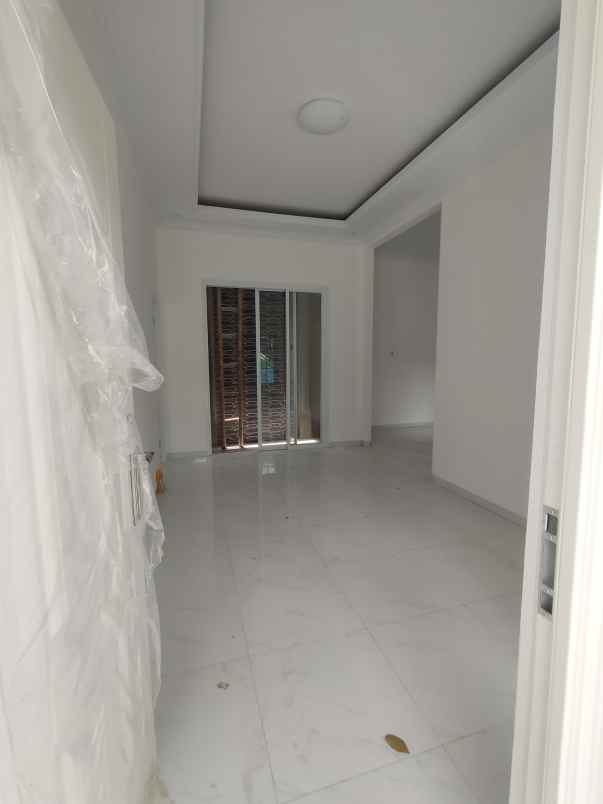 rumah mampang pancoran mas depok