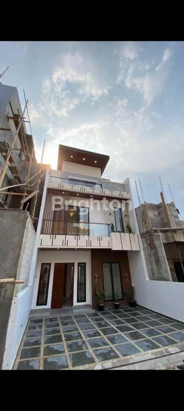 rumah manis dalam cluster di moh kahfi 2 jagakarsa