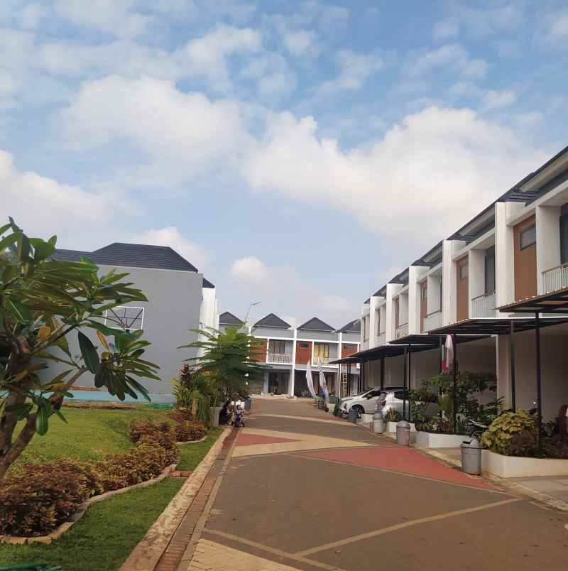 rumah mewah 2 lantai paling murah dekat toll pamulang