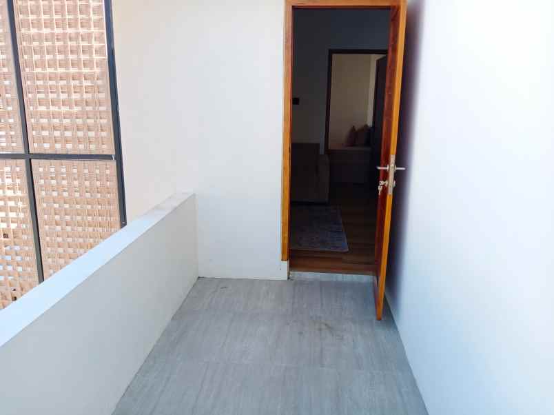 rumah mewah 2 lantai siap huni di sewon bantul