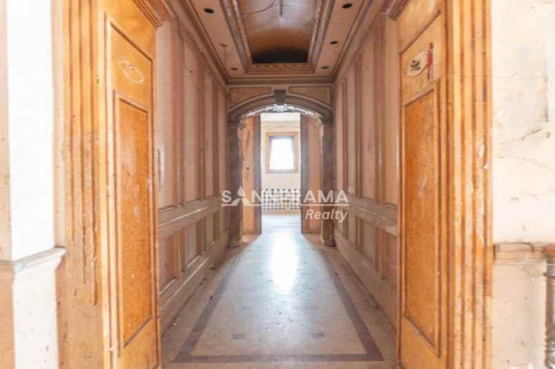 rumah mewah di megapolitan cinere sartin