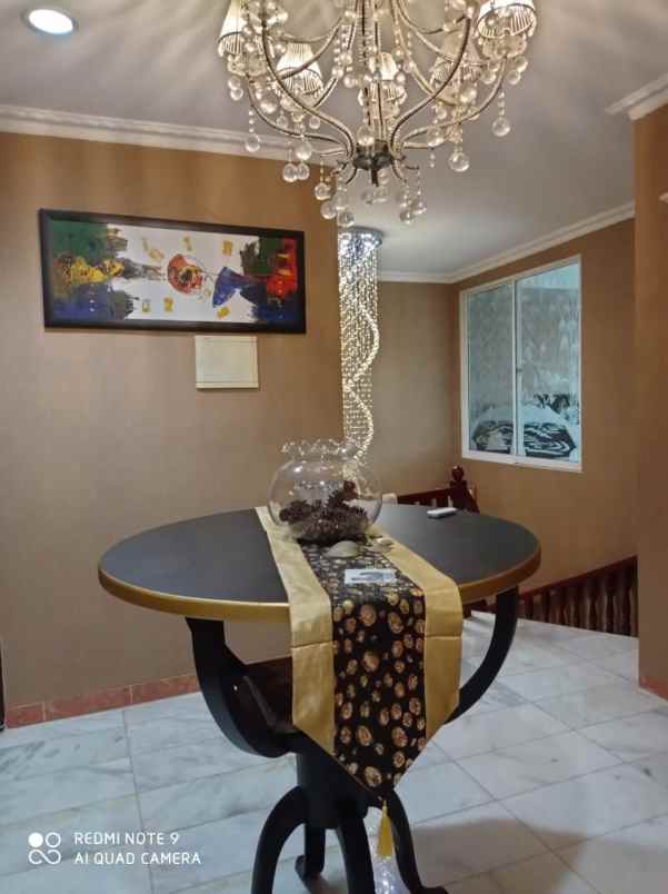 rumah mewah siap huni 2 lantai di muara karang