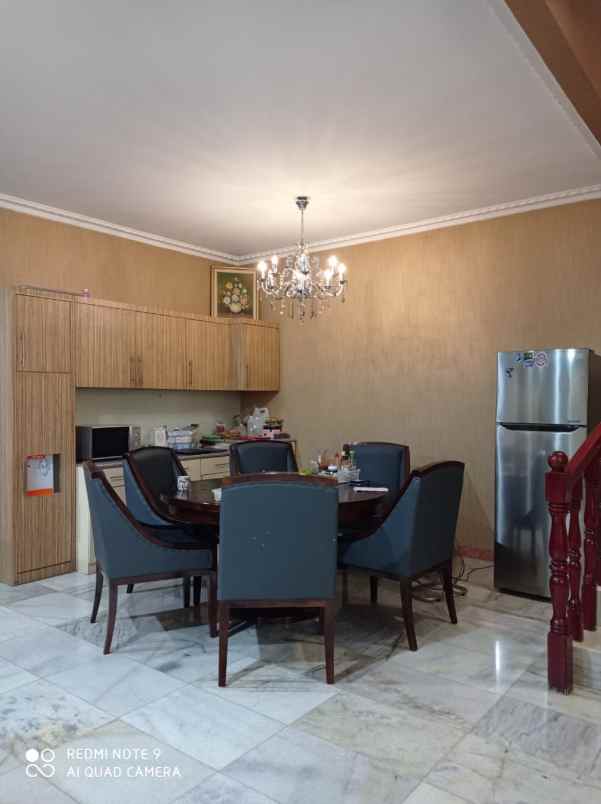 rumah mewah siap huni 2 lantai di muara karang