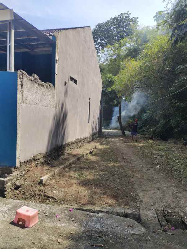 rumah murah hook furnished di sawangan depok