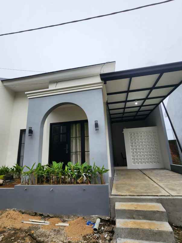 rumah nuansa villa lokasi di karangploso