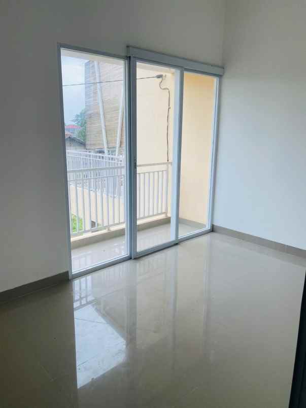 rumah perumahan green garden serpong