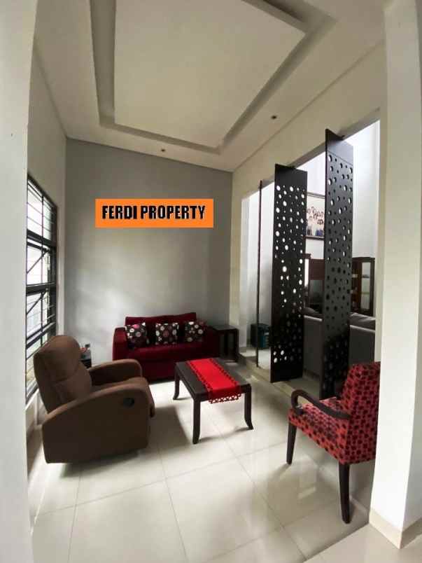 rumah perumahan pesona khayangan