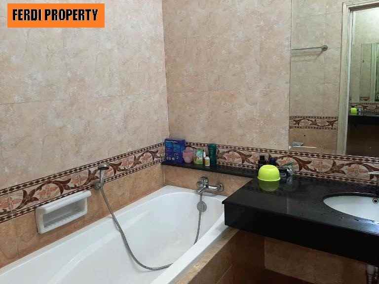 rumah perumahan raffless hills