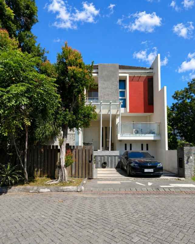 rumah san diego pakuwon city strategis minimalis