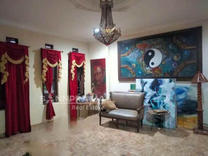 rumah second hook unik antik sawangan permai depok fry