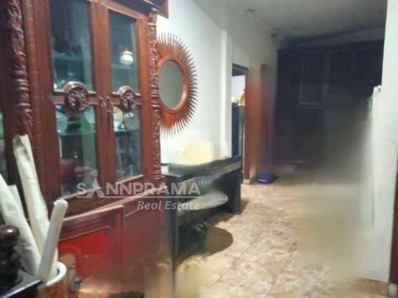 rumah second hook unik antik sawangan permai depok fry