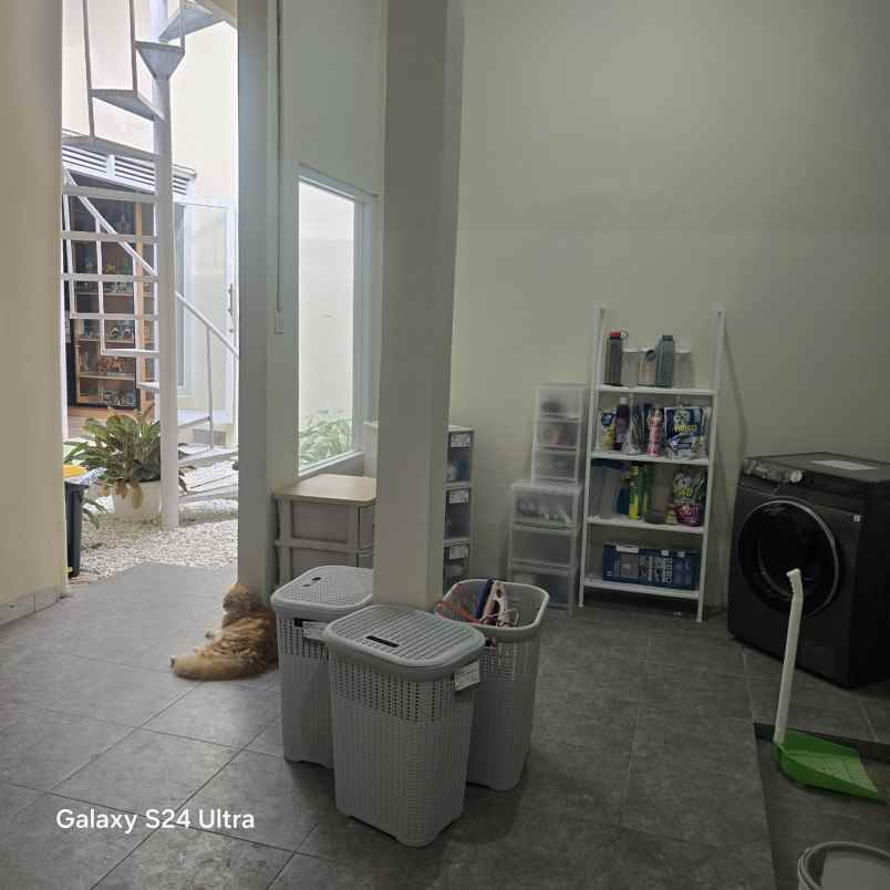 rumah second terawat di cinere depok
